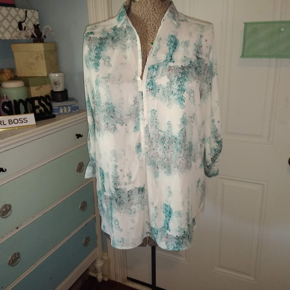 Massino, XL, sheer colkated, v neck blouse.